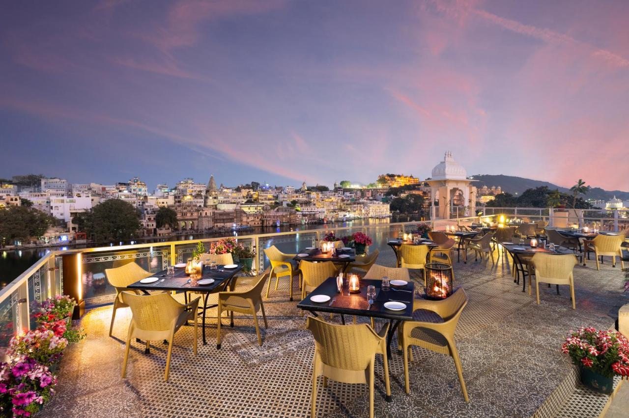 Sarovar - Lake Facing Boutique Hotel On Lake Pichola Ουνταϊπούρ Εξωτερικό φωτογραφία