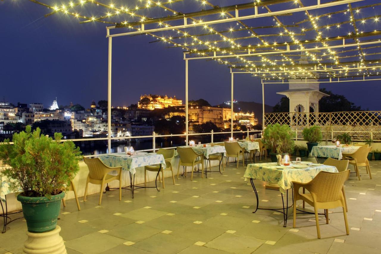Sarovar - Lake Facing Boutique Hotel On Lake Pichola Ουνταϊπούρ Εξωτερικό φωτογραφία