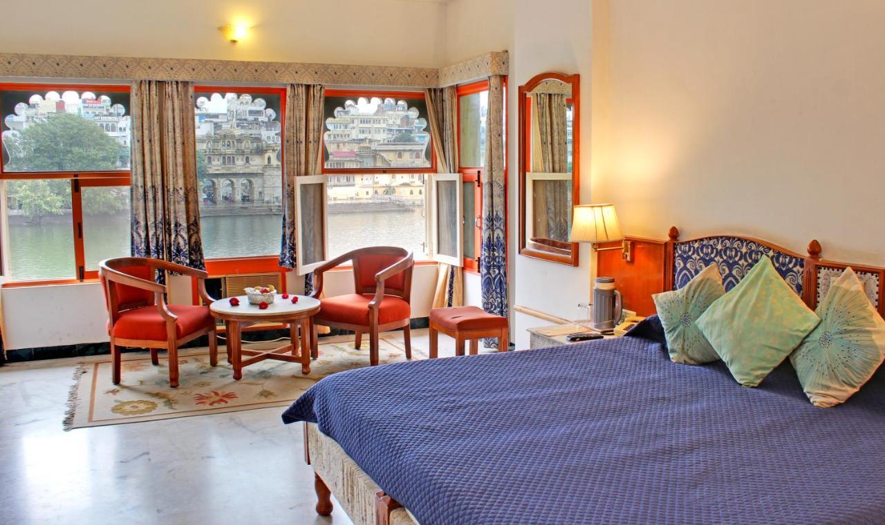 Sarovar - Lake Facing Boutique Hotel On Lake Pichola Ουνταϊπούρ Εξωτερικό φωτογραφία