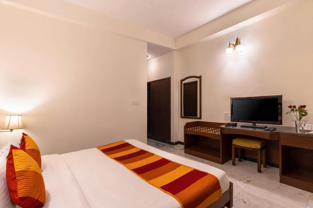 Sarovar - Lake Facing Boutique Hotel On Lake Pichola Ουνταϊπούρ Εξωτερικό φωτογραφία